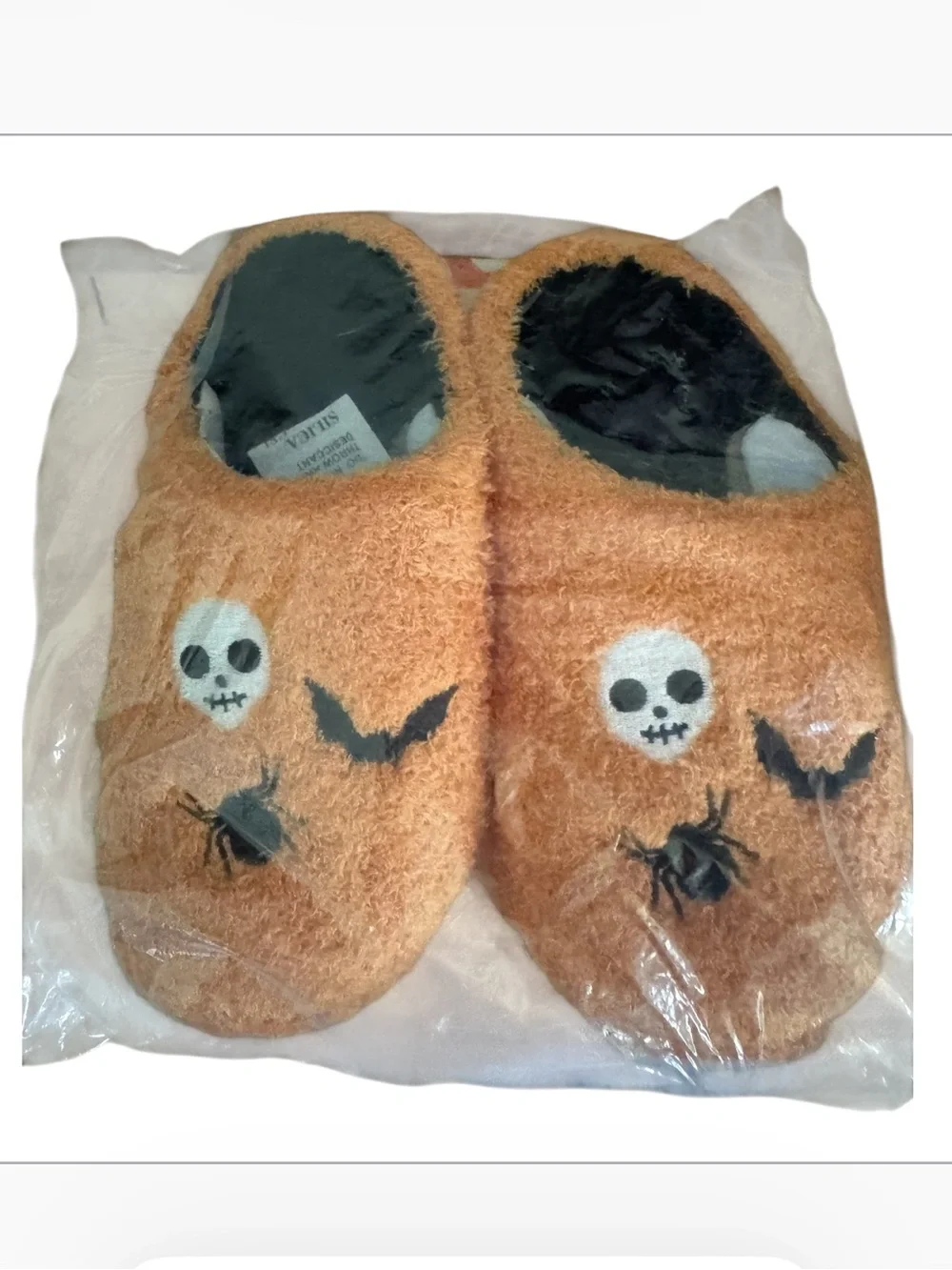 MUSH Kids spooky Orange Fuzzy slip on Slippers with Skulls & Bats size 4-5